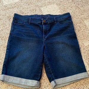 Juicy Couture Bermuda jeans